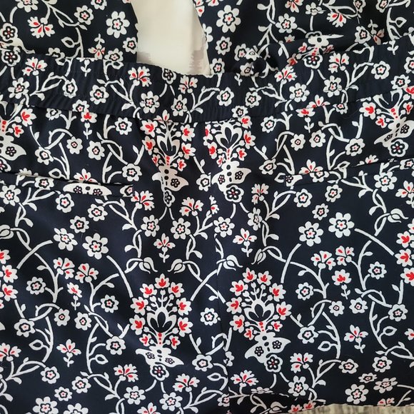 LOFT Black and Pink Floral Wide Leg Pants - Picture 6 of 6